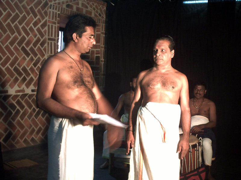 (2) Tänzer Margi Suresh und Attingal Peerambaran